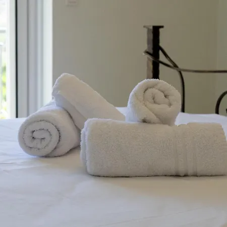 Oriana House Nea Tirins