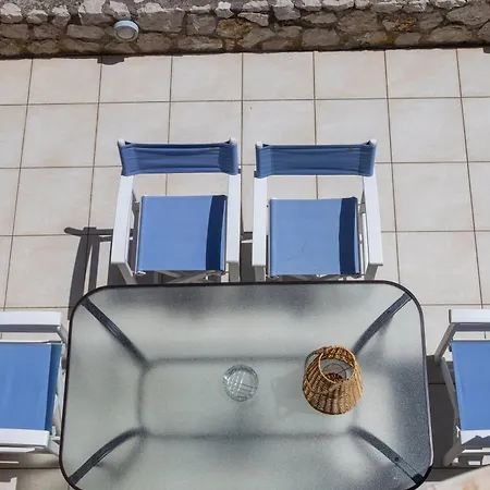 Oriana House Prázdninový dům Nea Tirins